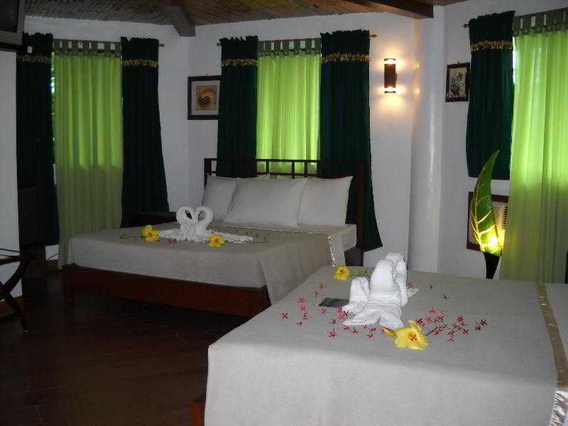 Hilltop View 4*