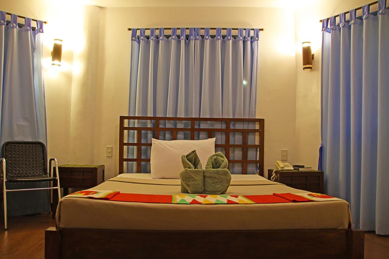 Hilltop View 4*